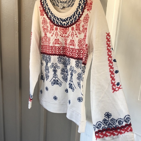 Lucky Lotus Embroidered Top Sweatshirt Womens Size L - Picture 7 of 10